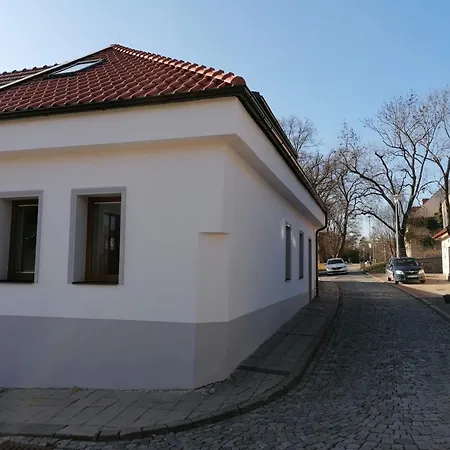 V Podkrovi 아파트